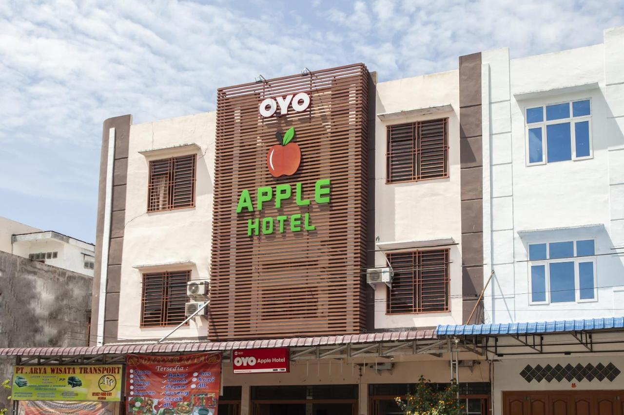 Oyo 1631 Hotel Apple Perdagangan-Tomuon Exterior photo